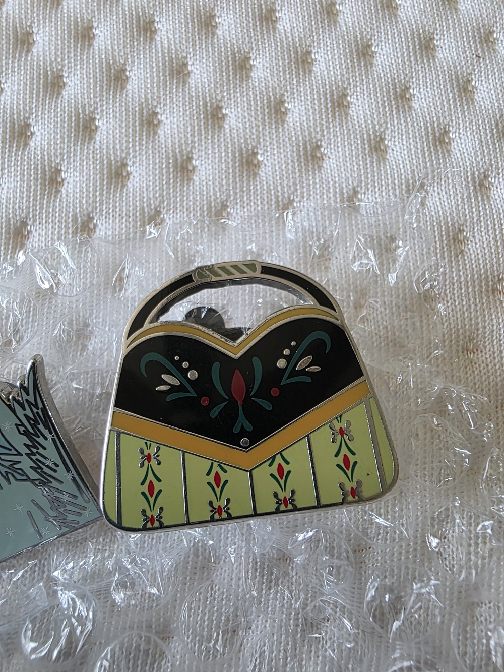 DISNEY Princess Handbag Pins - Picture 15 of 15